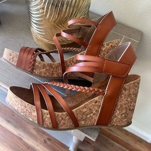 Blowfish Malibu Heidi Wedge Sandals 8.5